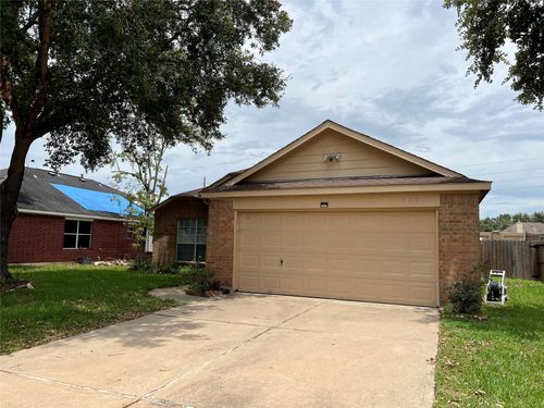 9803 Hallmark Ln, Pearland, TX, 77584-3124 | Card Image