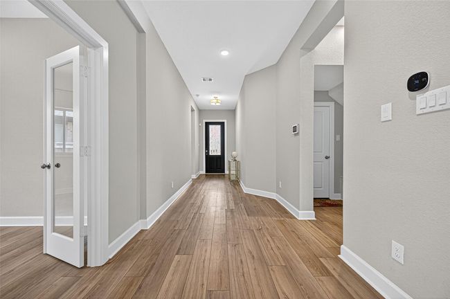 Entryway/Hallway | Image 4