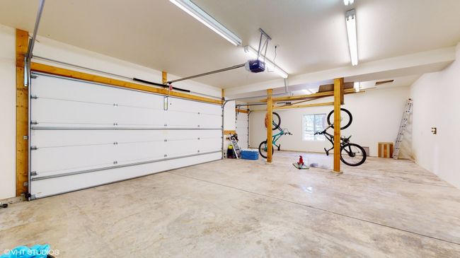 Garage | Image 42