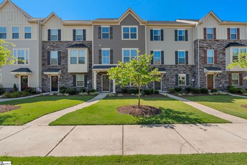 18 Eagle Field Ln, Greenville, SC, 29607-6153 | Card Image
