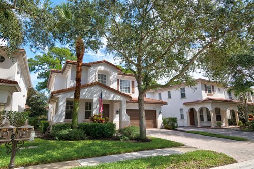 379 Columbus St, Palm Beach Gardens, FL, 33410-1541 | Card Image