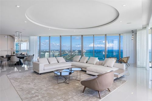 4600-18975 Collins Ave, Sunny Isles Beach, FL, 33160-5443 | Card Image