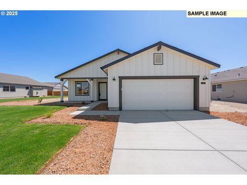 874 Ne Laurel Springs Dr, Hermiston, OR, 97838 | Card Image