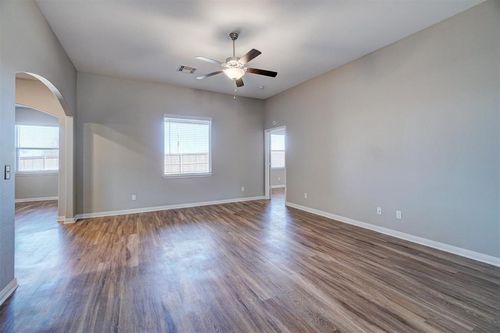 309 E Georgia Ter, Mustang, OK, 73064-6556 | Card Image