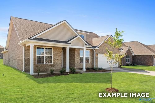 902 Ronnie Dr Se, Hartselle, AL, 35640-6040 | Card Image