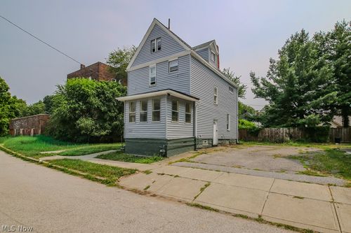 1839 E 86th St, Cleveland, OH, 44106-2018 | Card Image