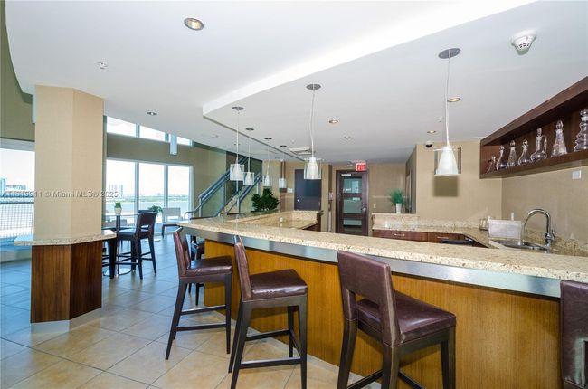 APT-4808 - 60 Sw 13 Th St, Condo with 1 bedrooms, 2 bathrooms and null parking in Miami FL | Image 18