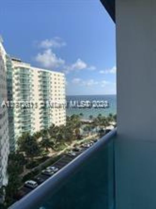 10e-4001 S Ocean Dr, Hollywood, FL, 33019 | Card Image