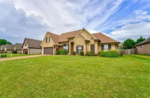 430 Lakewood Dr, Oakland, TN, 38060-6047 | Card Image