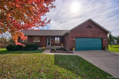 7316 E Potter Road, Home with 3 bedrooms, 1 bathrooms and null parking in Davison Twp MI | Image 2