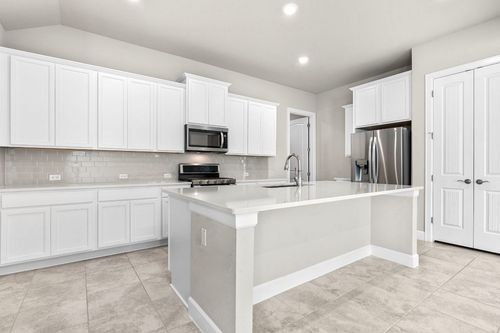 421 Skipping Cedar St, San Marcos, TX, 78666-4598 | Card Image