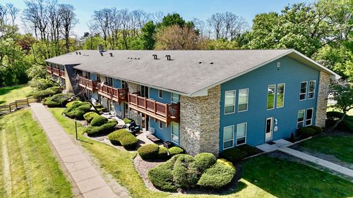 130-300 Opatrny Dr, Fox River Grove, IL, 60021-1170 | Card Image