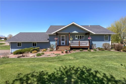 1816 186th St, Chippewa Falls, WI, 54729-9113 | Card Image
