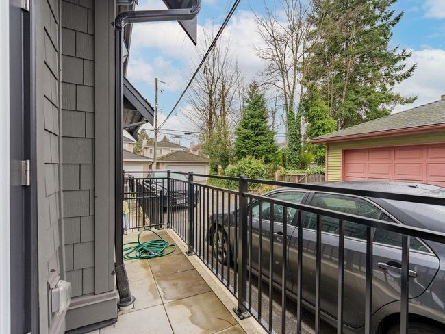 7903 Oak Street, Townhouse with 3 bedrooms, 2 bathrooms and 1 parking in Vancouver BC | Image 38