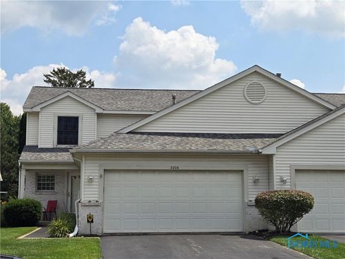 2206-2206 Farm View Ct, Toledo, OH, 43615-2700 | Card Image