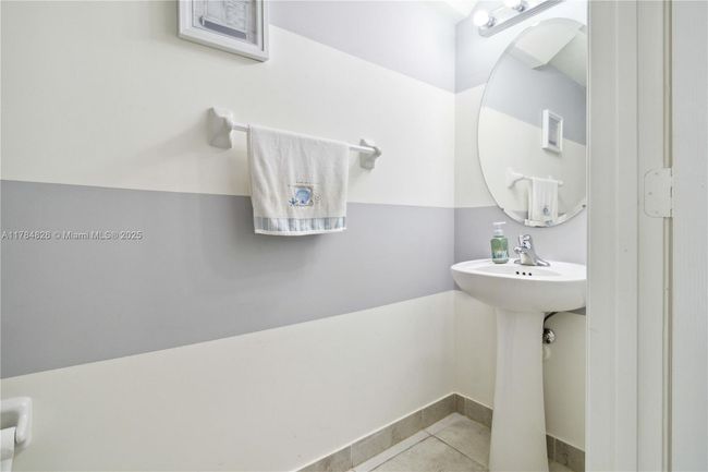 25037 Sw 114 Th Ct, Townhouse with 3 bedrooms, 3 bathrooms and null parking in HOMESTEAD FL | Image 12