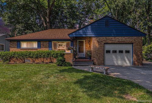 3285 Lynne Ave, Flint, MI, 48506-2117 | Card Image
