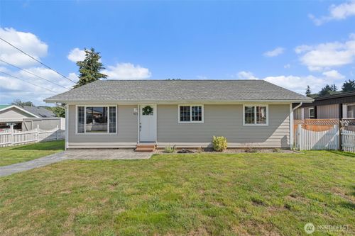 925 Limit St, Raymond, WA, 98577-4804 | Card Image