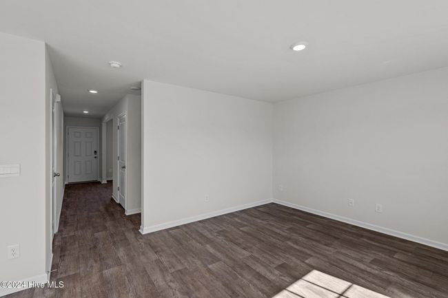 living room | Image 6