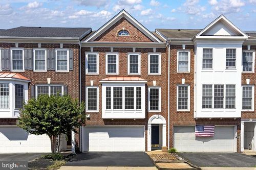 26101 Nimbleton Sq, CHANTILLY, VA, 20152-3658 | Card Image