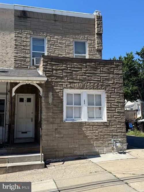 813 Arch St, NORRISTOWN, PA, 19401-4032 | Card Image