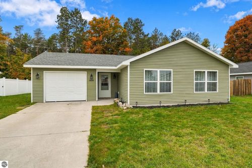 2020 Woodside Trail Ct, Traverse City, MI, 49685-8553 | Card Image