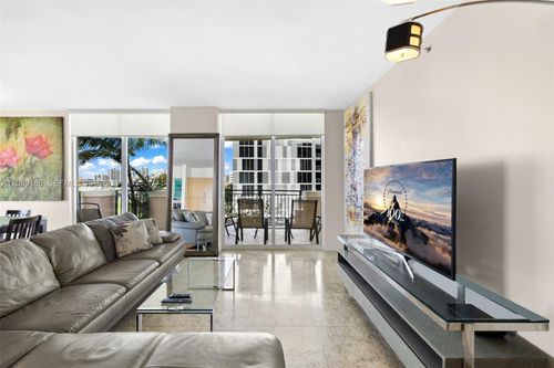 708-17555 Atlantic Blvd, Sunny Isles Beach, FL, 33160-2993 | Card Image