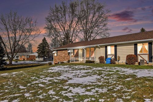 bldg-37-5896 Leisure South Dr, Grand Rapids, MI, 49548-6856 | Card Image