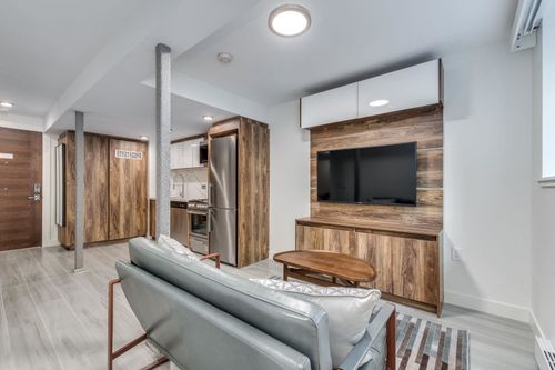 105-1168 Pendrell St, Vancouver, BC, V6E1L4 | Card Image