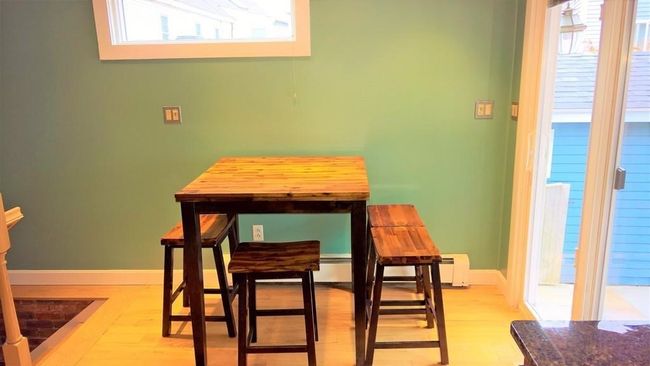 1 - 5 Lime St, Townhouse with 2 bedrooms, 2 bathrooms and 2 parking in Newburyport MA | Image 5