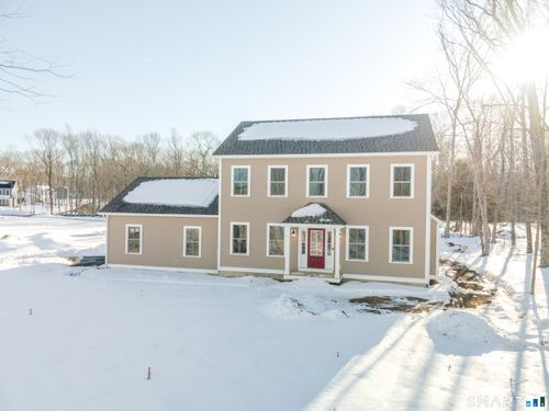 16 Martys Way Rd, Gales Ferry, CT, 06335-1724 | Card Image