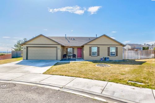 4804 Bragueta Ct, Pasco, WA, 99301-3034 | Card Image