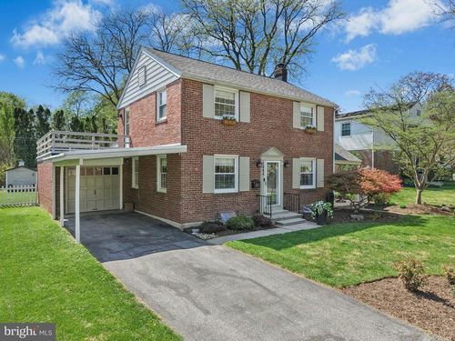 2444 W Tremont St, Allentown, PA, 18104-3642 | Card Image