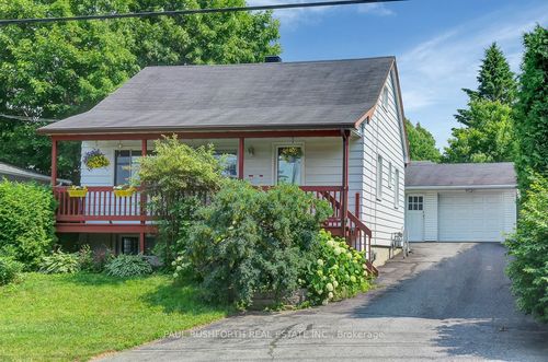 7028 Notre Dame St, Orléans, ON, K1C1H7 | Card Image