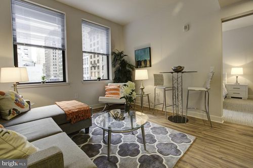 1104-42 S 15th St, PHILADELPHIA, PA, 19102-2206 | Card Image