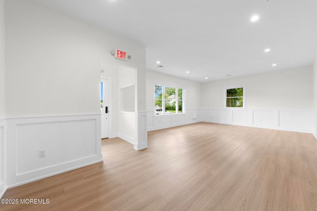 124 E River Rd, Home with 0 bedrooms, 0 bathrooms and 6 parking in Rumson NJ | Image 32