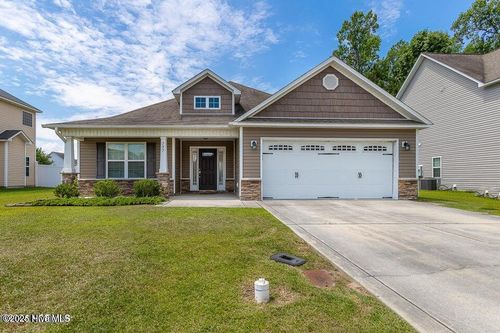 757 Radiant Dr, Jacksonville, NC, 28546-8425 | Card Image