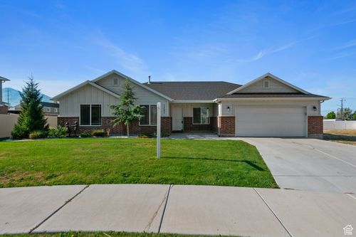 1327 W 50 N, Springville, UT, 84663-3284 | Card Image