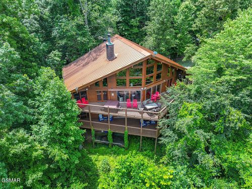 2420 Sunset Rd, Sevierville, TN, 37862-7906 | Card Image