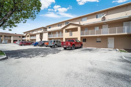 apt-109-3021 W 76th St, Hialeah, FL, 33018-3818 | Card Image