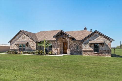416 Christian Way, Azle, TX, 76020-5484 | Card Image