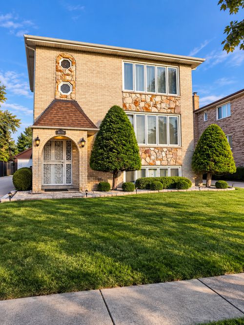 1-7925 Nordica Avenue, Burbank, IL, 60459 | Card Image