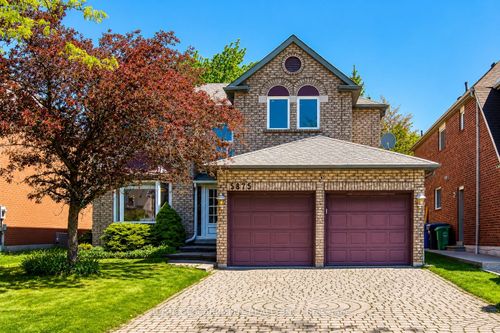 5875 Fieldon Rd, Mississauga, ON, L5M5K5 | Card Image