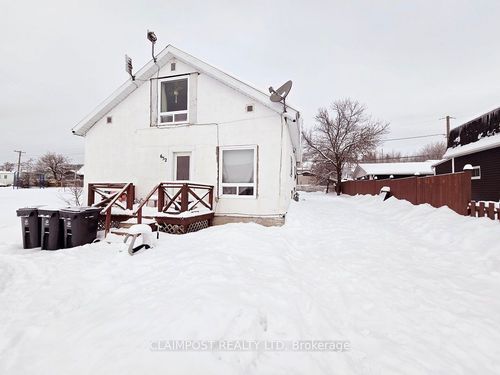 652 Montrock St, Iroquois Falls, ON, P0K | Card Image