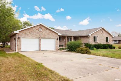 16112 N Grant Court, House other with 3 bedrooms, 2 bathrooms and null parking in Chillicothe IL | Image 3