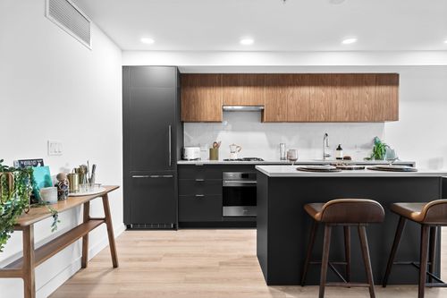 307-2419 Grant St, Vancouver, BC, V5K3G5 | Card Image