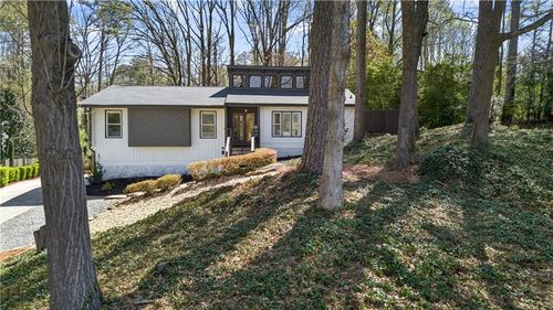 3165 Brookview Dr, Marietta, GA, 30068-3816 | Card Image