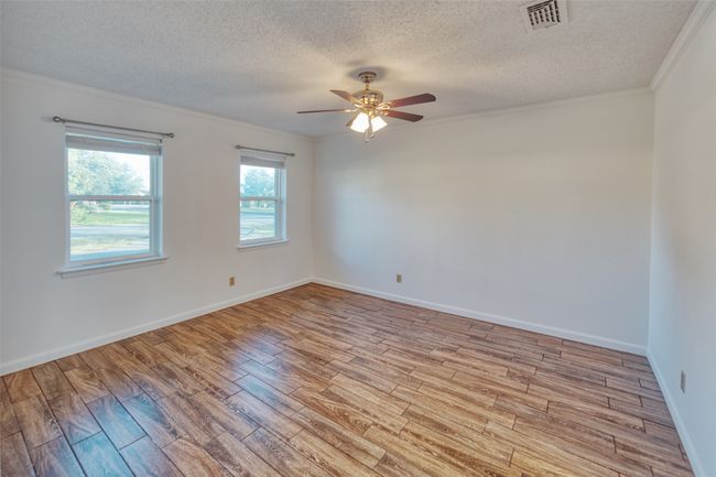 510 S Irick St, House other with 4 bedrooms, 3 bathrooms and null parking in Pilot Point TX | Image 12