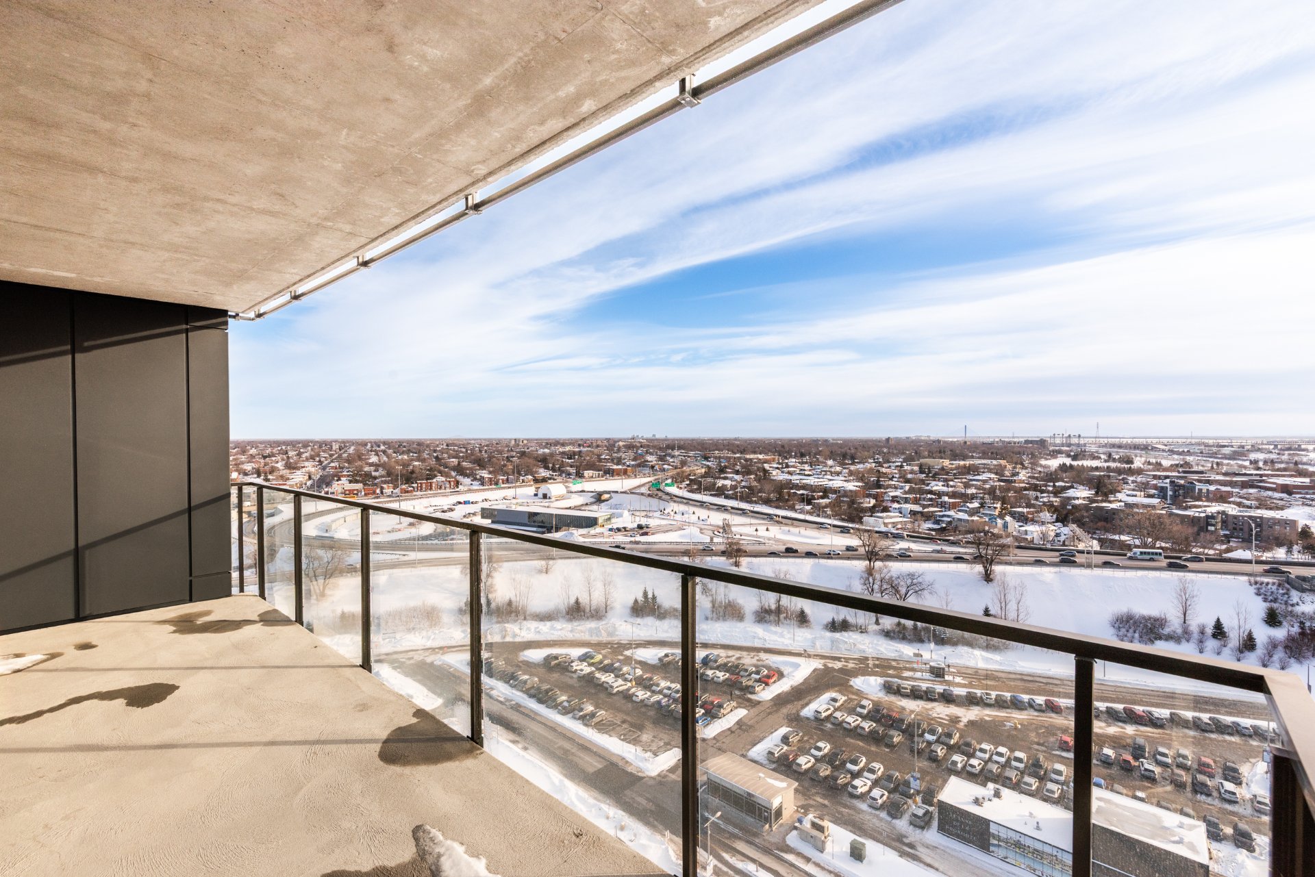 Residential in Longueuil (Le Vieux-Longueuil) 5