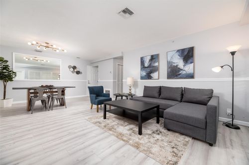 apt-1-1139 Ne 12th Ave, Fort Lauderdale, FL, 33304-2262 | Card Image